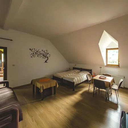 Δωμάτια σε οικογενειακή κατοικία Zloty Sen *