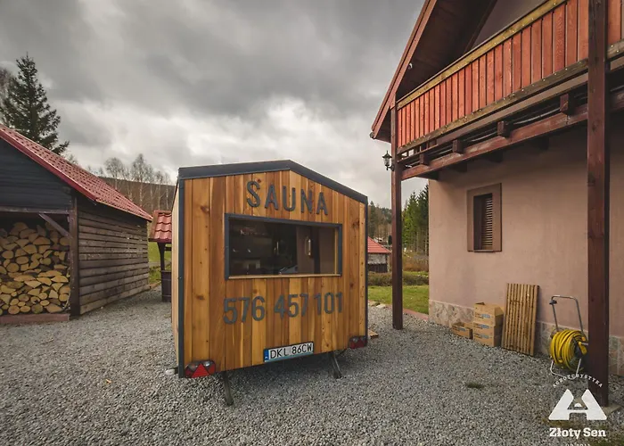 Zloty Sen Homestay *